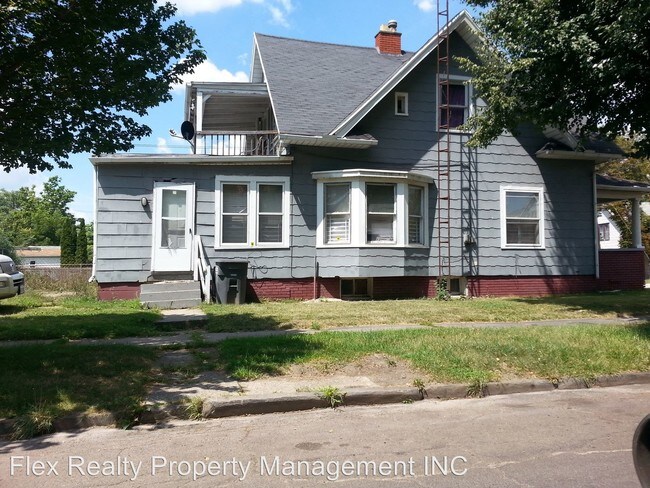 Building Photo - 3 br, 1 bath House - 1101 INDIANA AVE