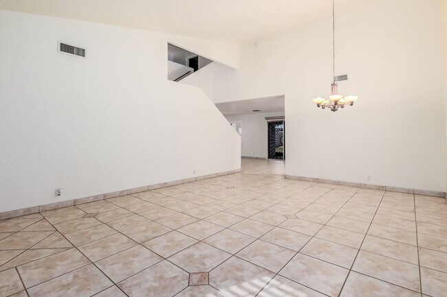 Building Photo - 6636 N 90th Dr