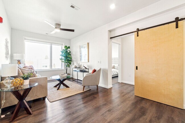 Foto del interior - Mile High Apartments at Sloan's Lake