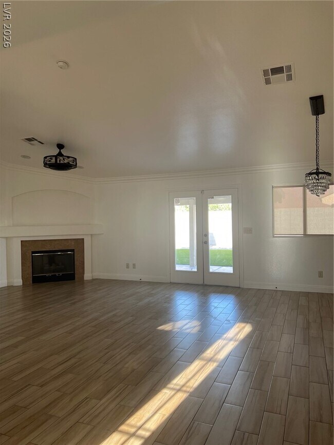 Foto del edificio - 5412 Lavender Ct
