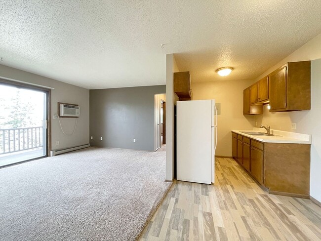 Interior Photo - Summit Park