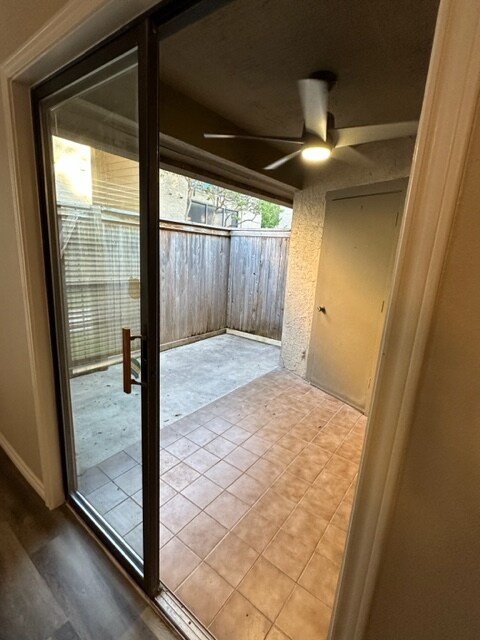 Foto del edificio - 1202 Thorpe Ln