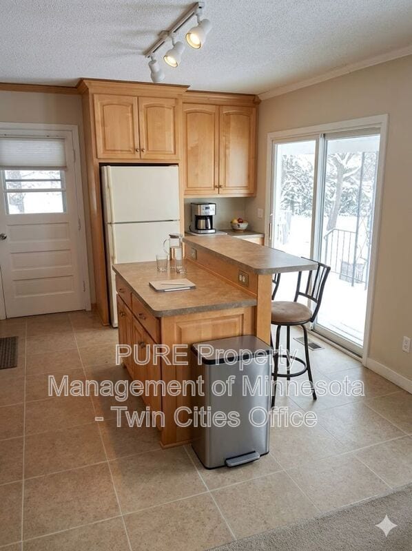 Building Photo - 6625 1/2 Bailey Rd