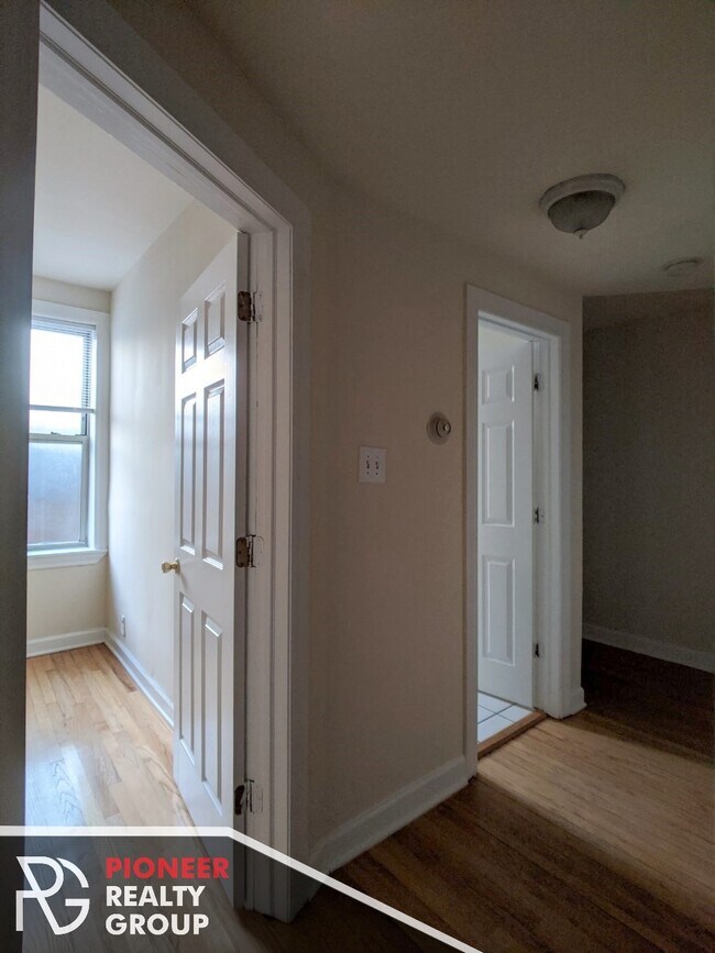 Foto del edificio - 533 W Aldine Ave