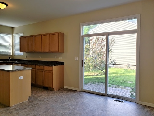 Building Photo - 3615 Timberlake Dr