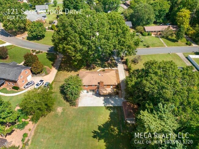 Foto del edificio - 121 Scottsmoor Dr