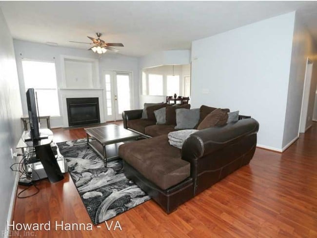 Building Photo - 3 br, 2 bath House - 5308 Summer Crescent
