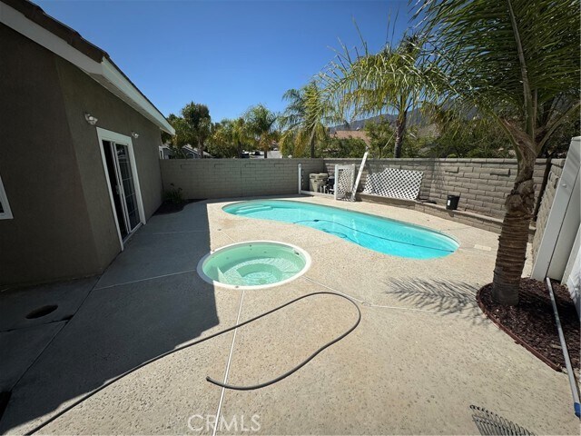 Foto del edificio - 3497 Braemar Ln
