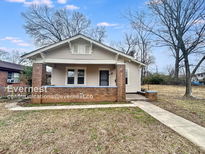 Foto principal - 1753 Lee Ave SW
