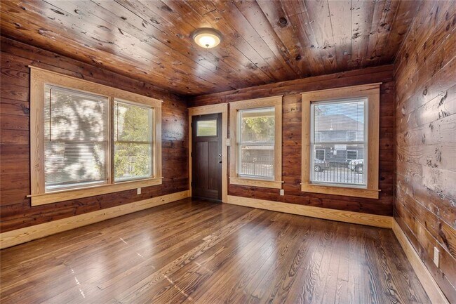Building Photo - 1007 Paschall St