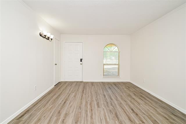 Building Photo - 1705 Abbey Rd