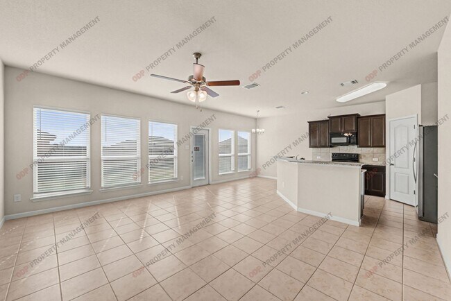 Foto del edificio - 4713 Highmont Dr