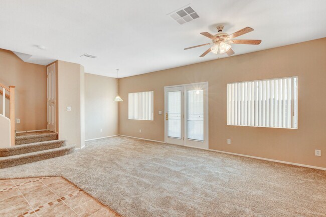 Foto del edificio - 6733 Lookout Lodge Ln