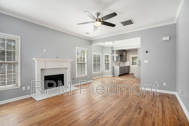 Photo - 331 Inman St SW House