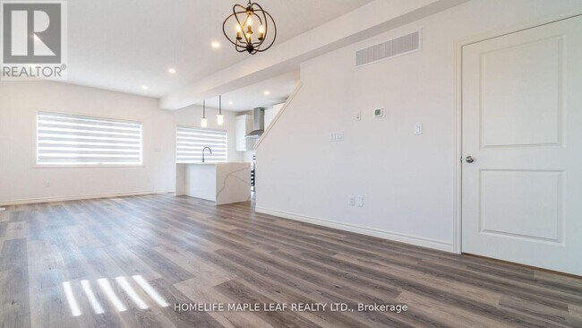 Photo du bâtiment - 3911 Auckland Ave.