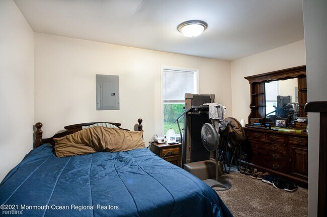 Building Photo - 1 br, 1 bath House - 924 Gilbert Ave