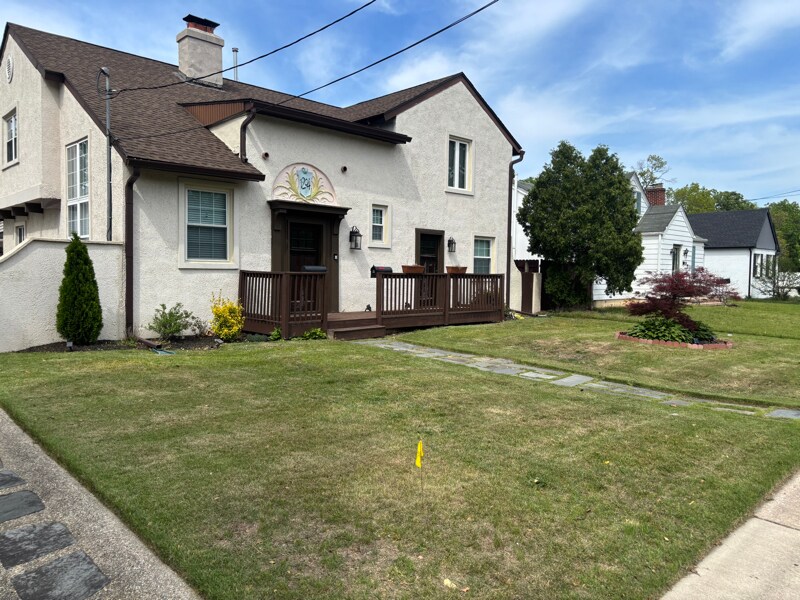 Foto principal - 1204 E Main St