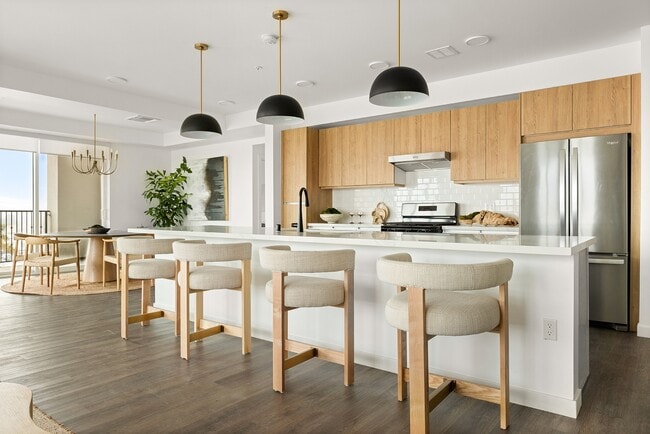 Foto del edificio - Eddy Redondo Residences