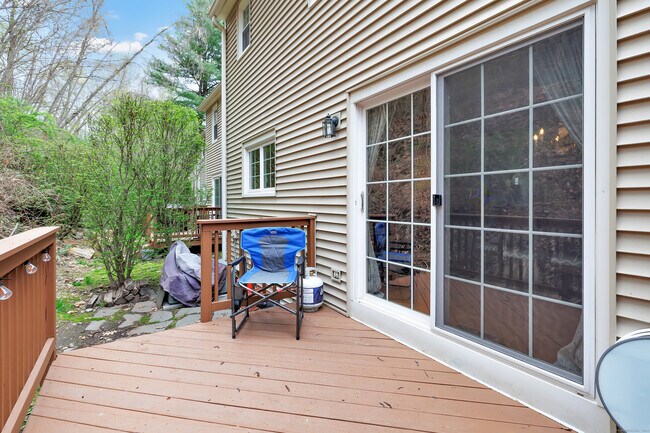 Foto del edificio - 139 Governor Trumbull Way