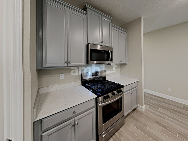 Building Photo - 560 Broomsedge Circle