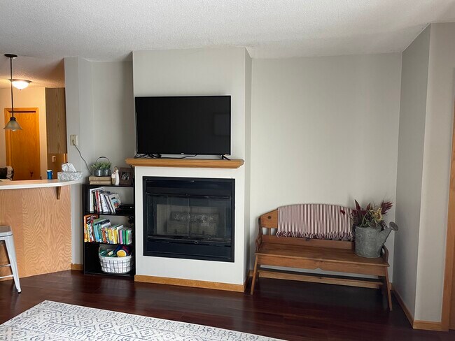 Foto del edificio - 4117 Durham Ct