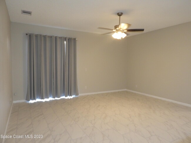 Foto del edificio - 1038 Locust Ave NW