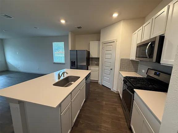 Foto del edificio - 400 Barton Creek Ln