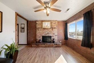 Building Photo - 992 N 2050 E