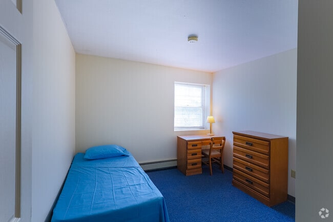 5BR - 1063SF (Female Dorms) - Wehnwood Court Student Living