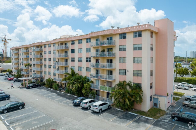 Tall Tree Condominium