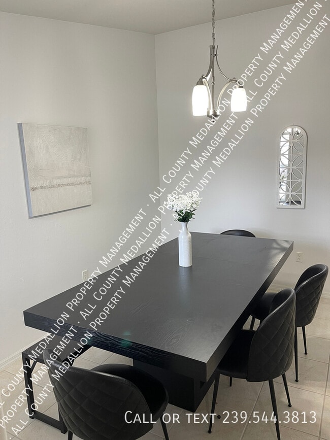 Foto del edificio - 11620 Navarro Way