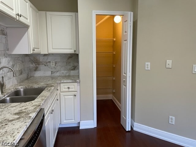 Foto del edificio - 17563 Cherry Ridge Ln