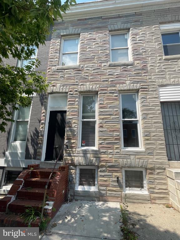 Building Photo - 110 S Catherine St