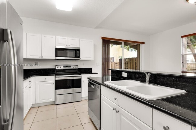 Foto del edificio - 9277 SW 227th St