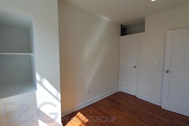 Building Photo - 1520 St Nicholas Ave