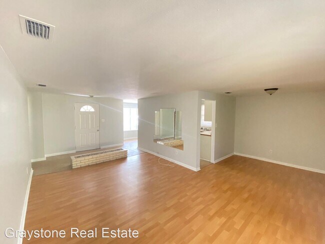 Building Photo - 3 br, 2 bath House - 6002 N 42nd Ave
