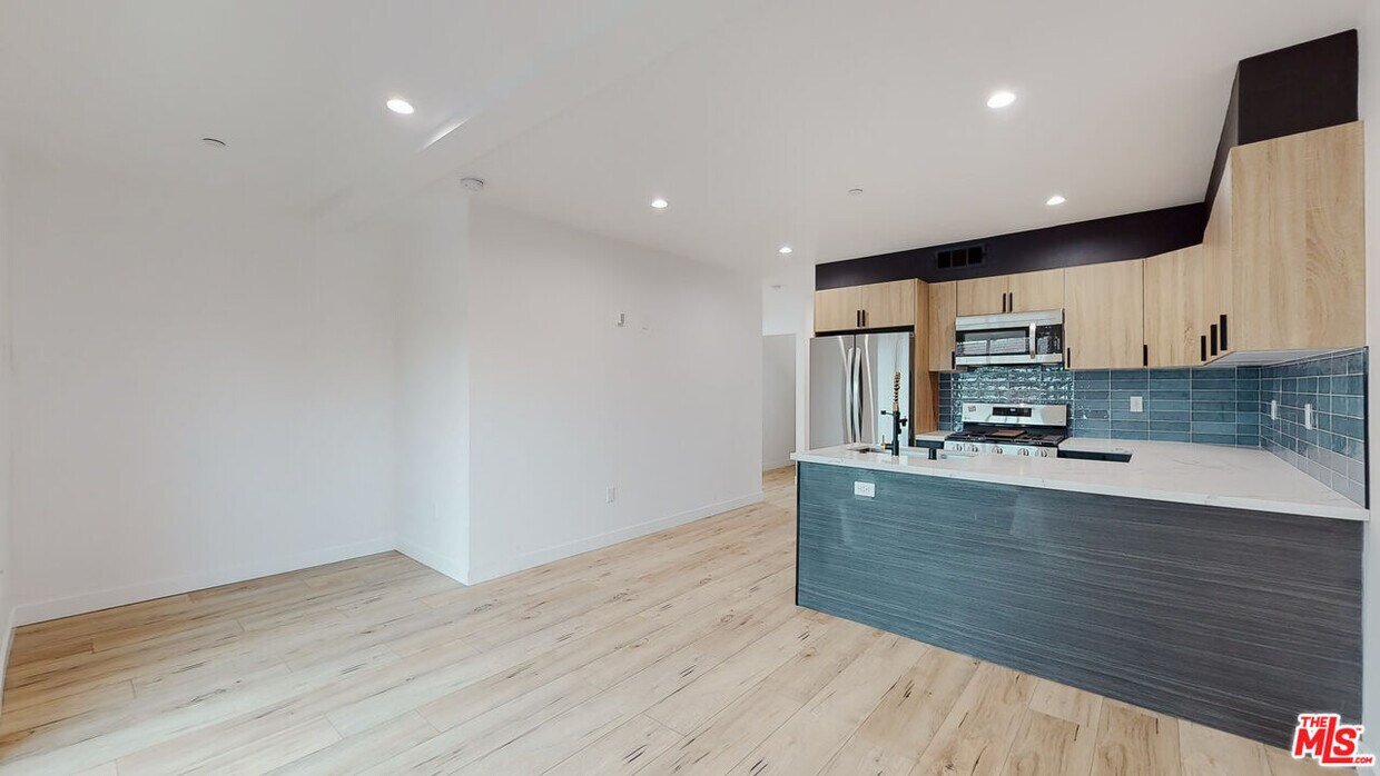Foto principal - 6809 Gloria Ave