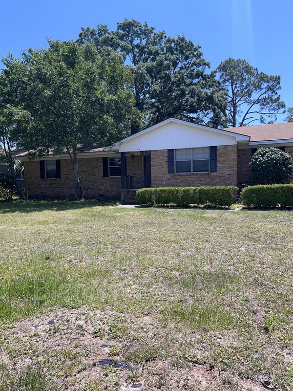 Building Photo - 1750 Bayou Blvd