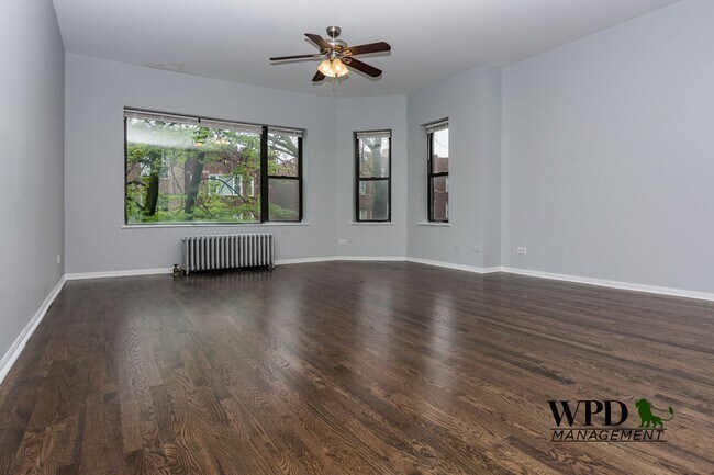 Foto del edificio - 2508 E 76th St