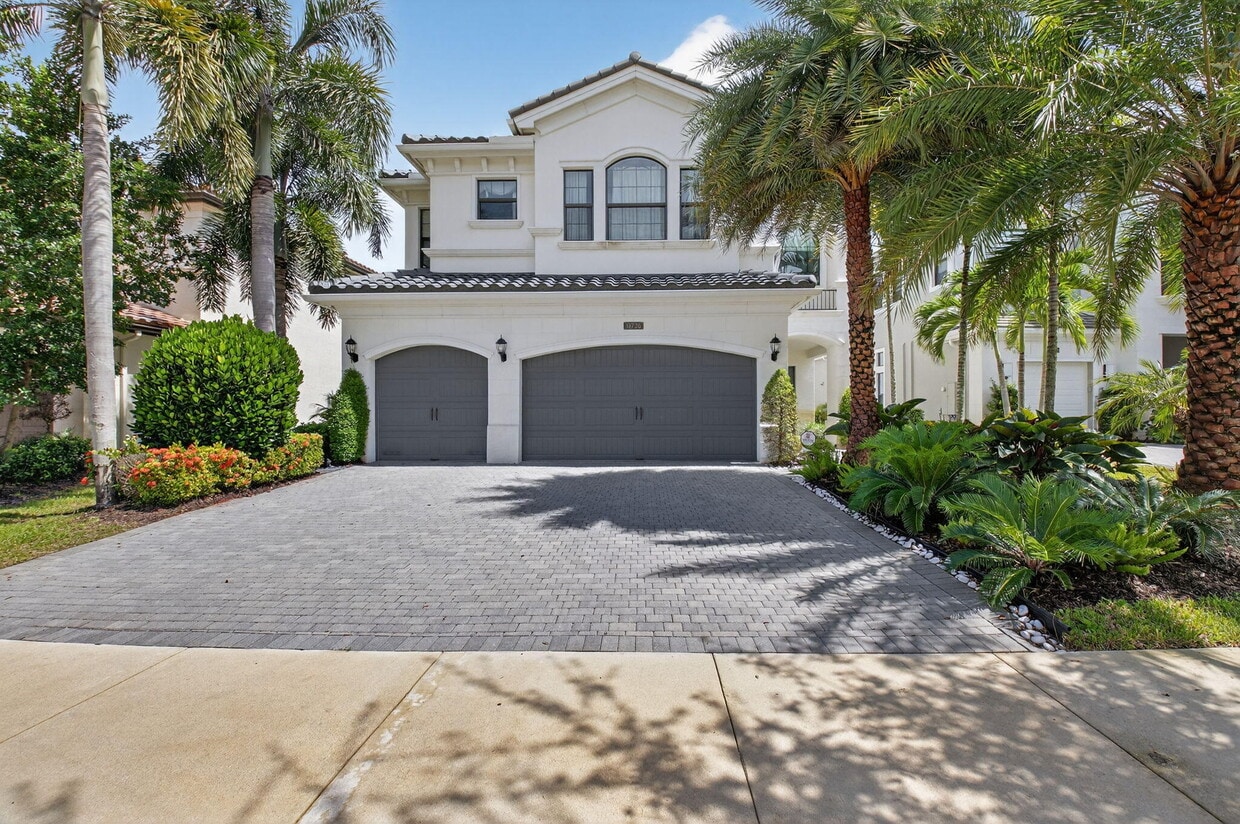 Foto principal - 16726 Picardy Way