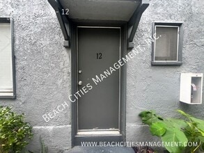 Building Photo - 1066 E 7th St