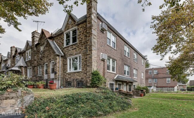 Foto del edificio - 2 br, 1 bath Condo - 3273 Teesdale St