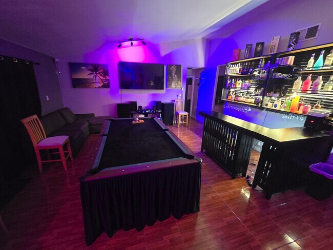 Foto del edificio - 2665 Bay Leaf Dr