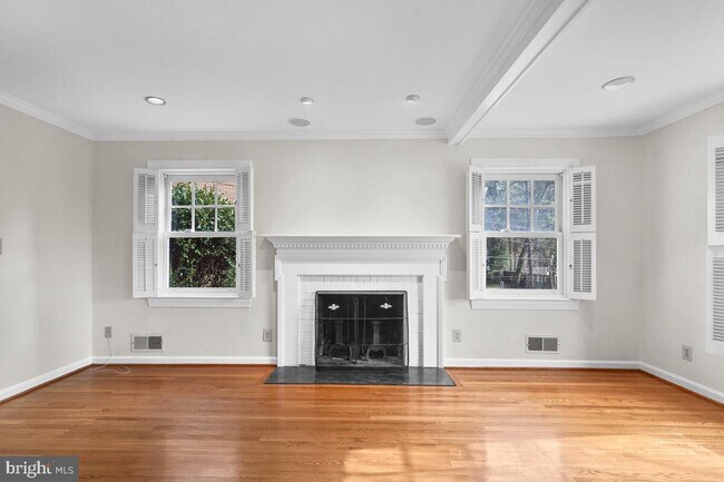 Building Photo - 4819 V St NW