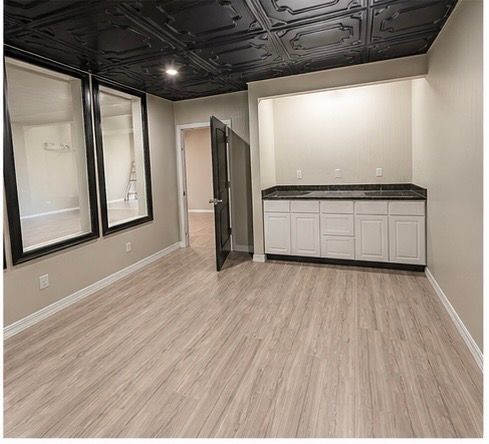 Building Photo - 1258 Overland Ave