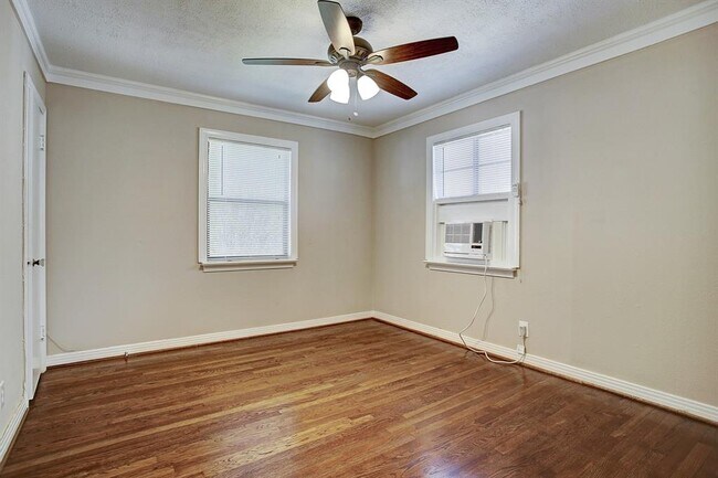 Foto del edificio - 2316 Hazard St
