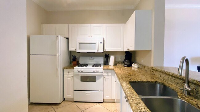 Foto del edificio - 2739 Via Capri