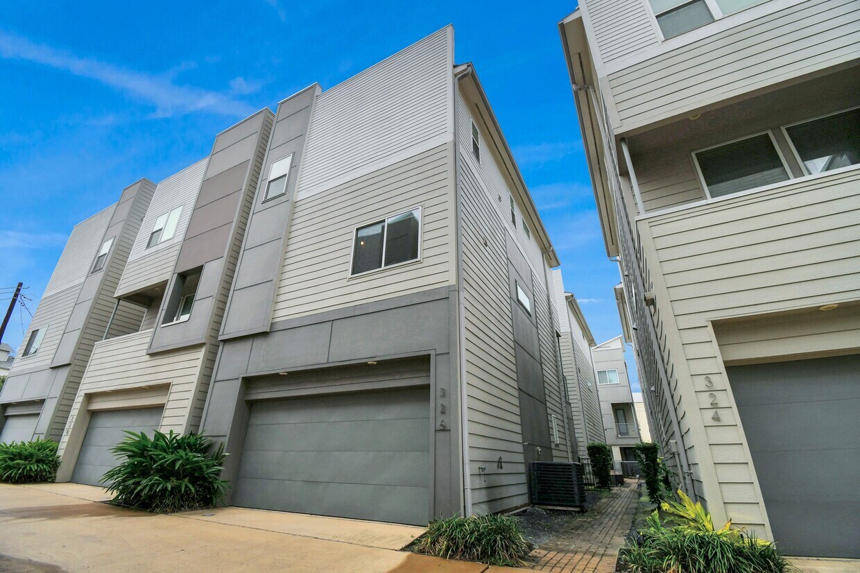 Foto principal - 326 Eado Park Cir