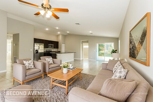 Foto del edificio - 1426 Paramount Ave SE