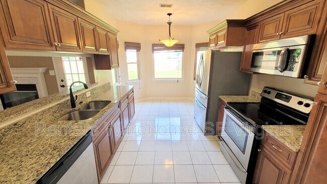 Building Photo - 4028 Inglewood Ct